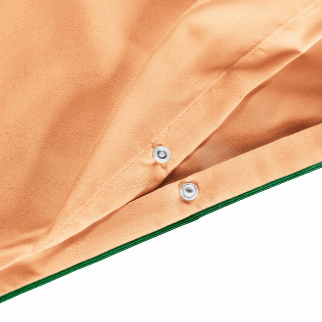 Posciel basic 220x200 morela lamowka butelkowa zielen detal-wykonczenia-zielona-lamowka-na-morelowej