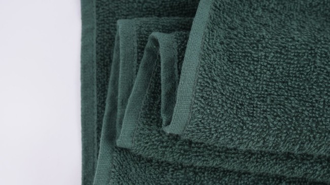 Zestaw recznikow 70x140 + 50x100 zielony - 100% bawelna, chlonny i szybkoschnący recznik kapielowy