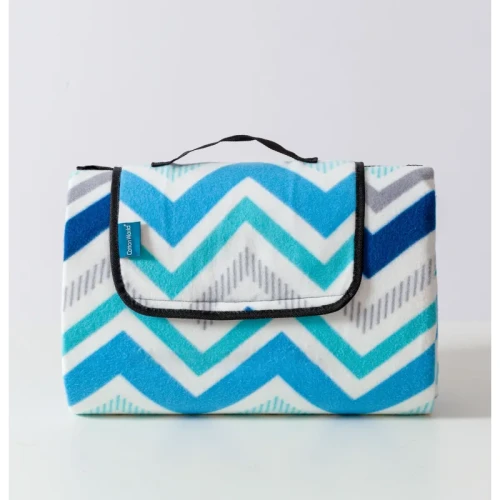 Koc plazowy XXL 200x200 zygzaki mata piknikowa