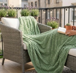 Koc Polarowy FALA 170x210 Pistacjowy, na Taras, Balkon i Piknik 